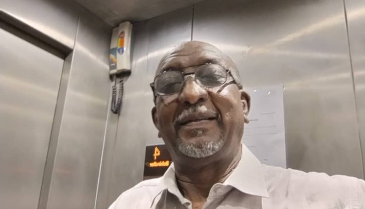 السفير خالد عباس