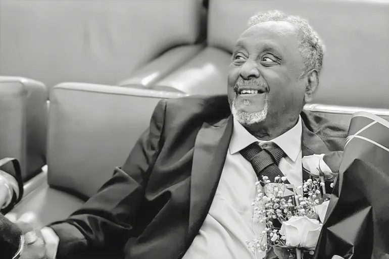 هاشم صديق كبيرة